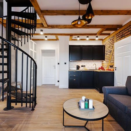 Apartamenty Astoria كارباش المظهر الخارجي الصورة
